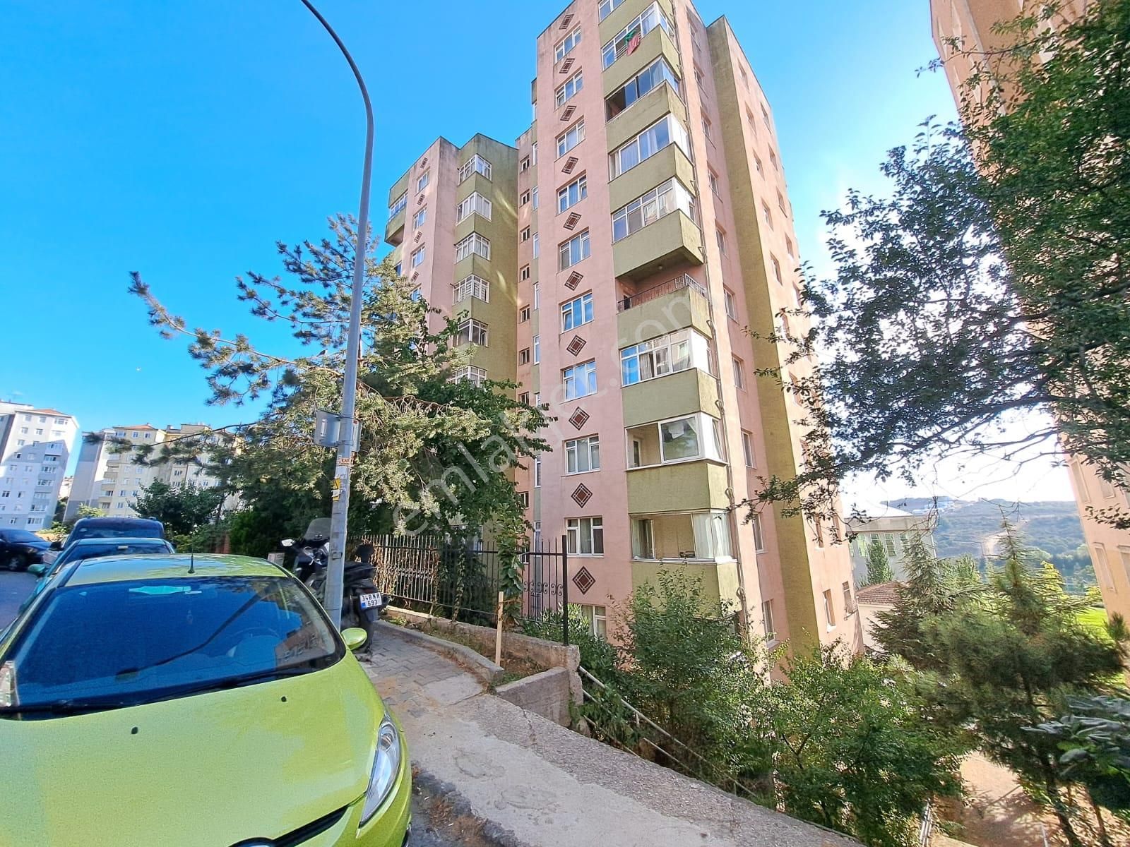 Nesrin Emlak Caddeye Yakın Ara Kat Manzaralı Daire