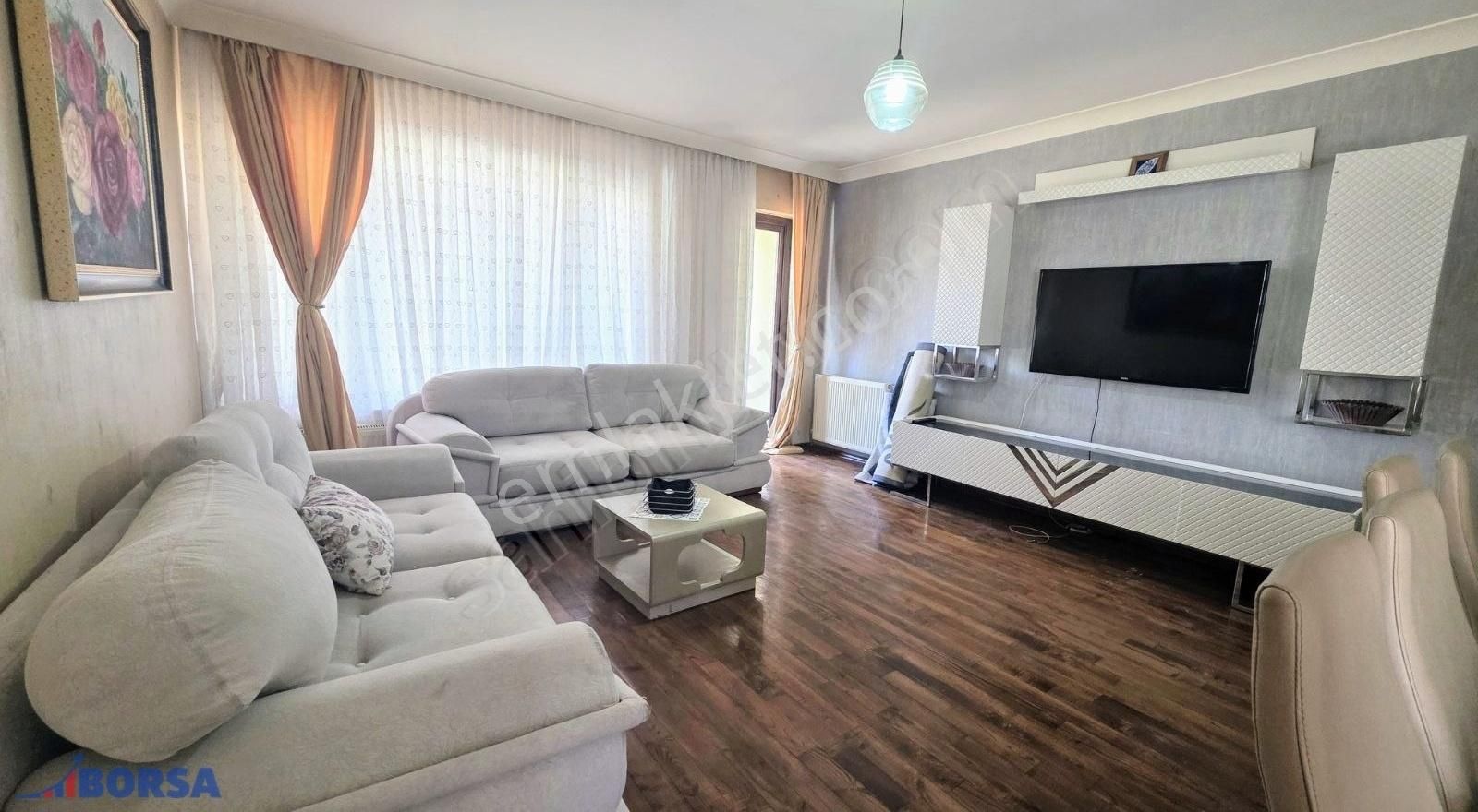 Birlik Mahallesi 494 Sokak'ta Yapılı 2+1 Boş Satılık Daire - Görsel 3