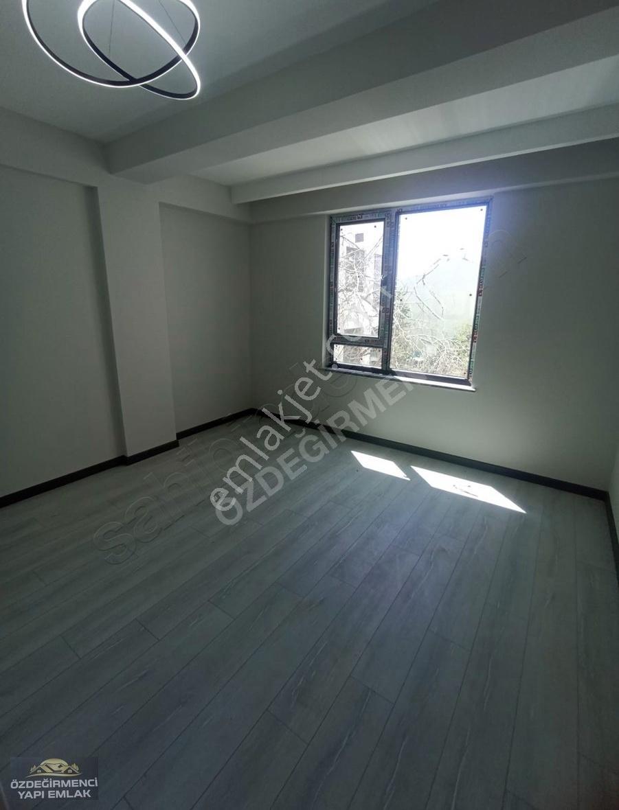 Özdeğirmenci Yapı-emlaktan Satılık Ultra Lüx 3+1 150 M2 Daire - Görsel 9