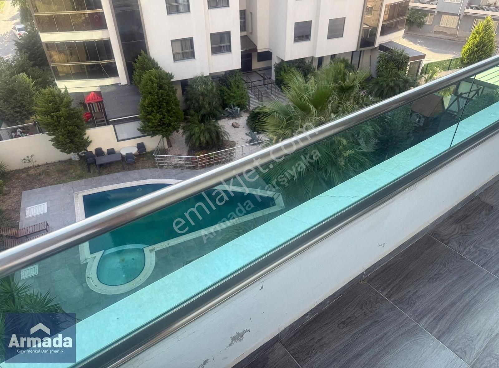 Bayraklı Tepekule De Sitede Kiralık Lüks 3+1 Daire