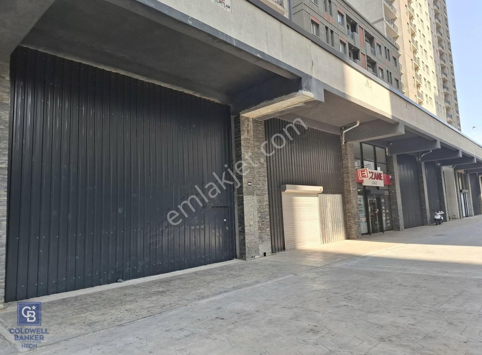 Nlogo Da Yaya Trafiğine Açık, Çarşı İçi Kiralık Dükkan