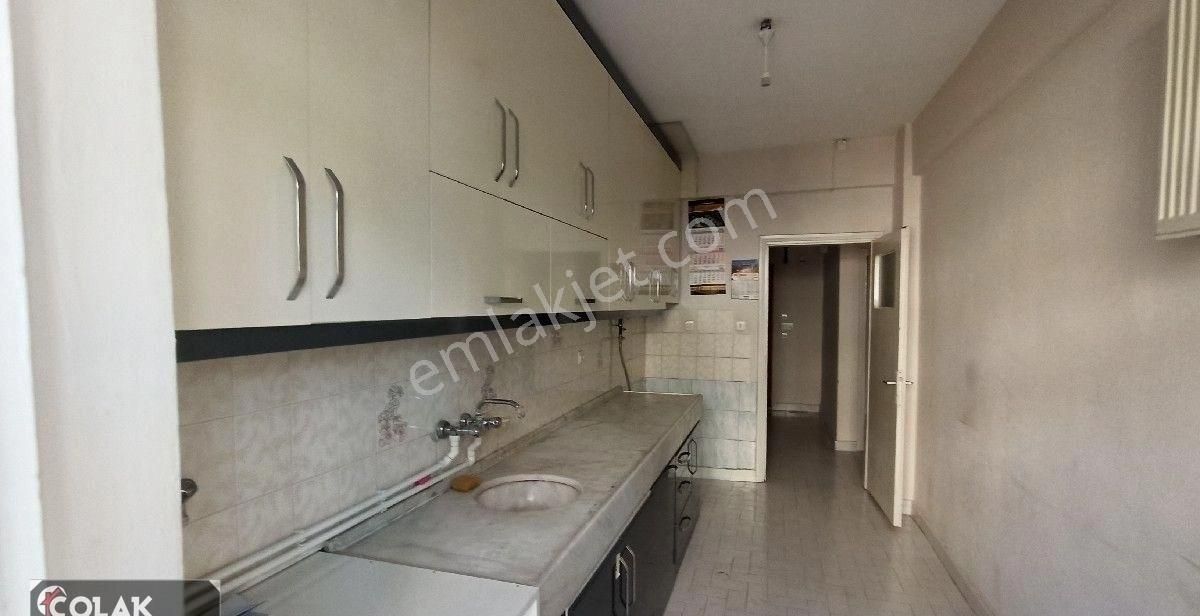Halıkent Te Site İçerisinde 3+1 Kombili Daire