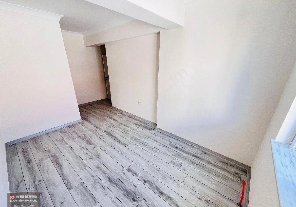 Sincan Yenikent 29 Ekim Mahallesinde Lüks Yapılı 3+1 Daire - Görsel 2