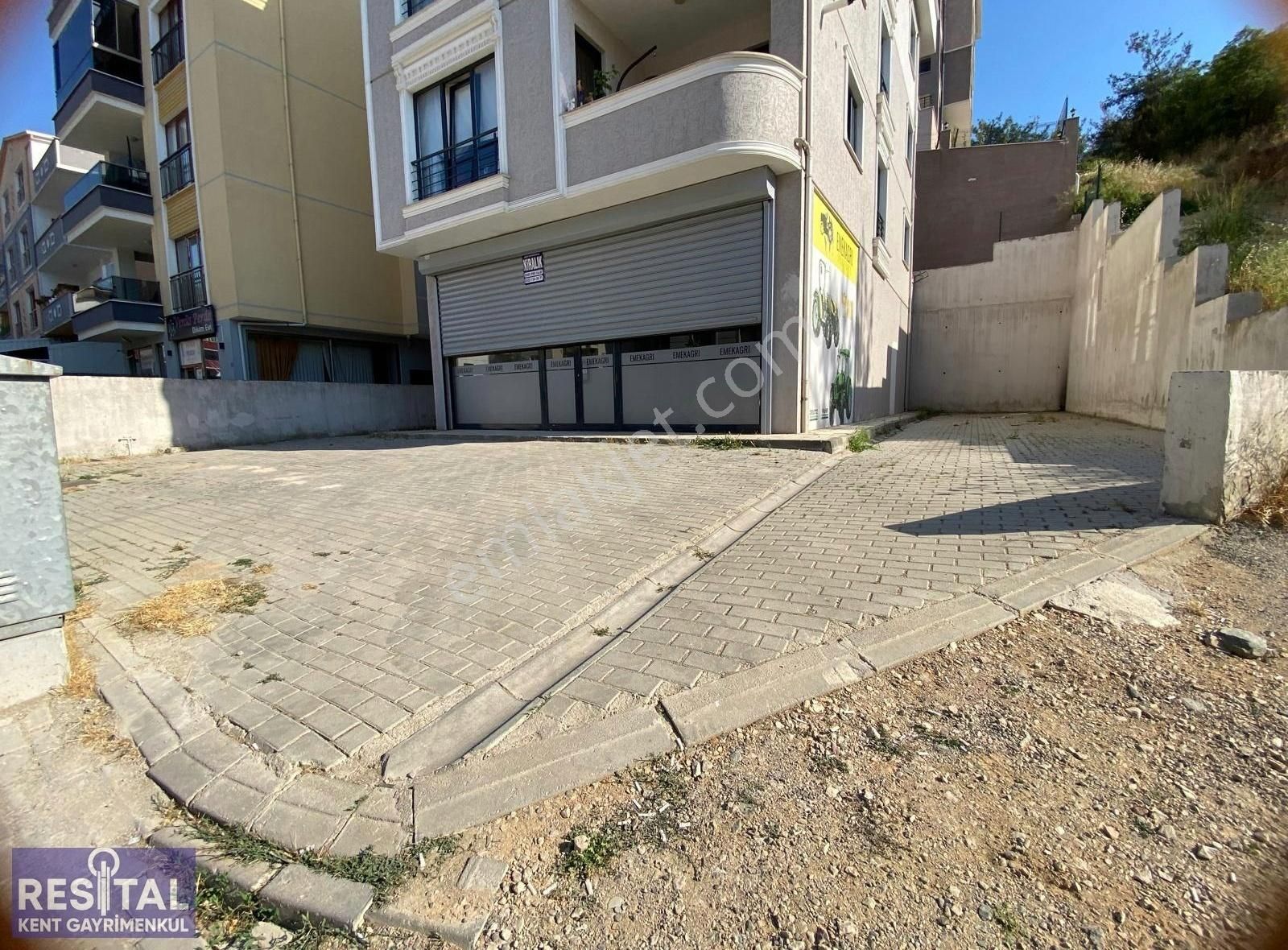 Nilüfer Çalı Gümüşlük'de Cadde Üzeri Kiralık Dükkan