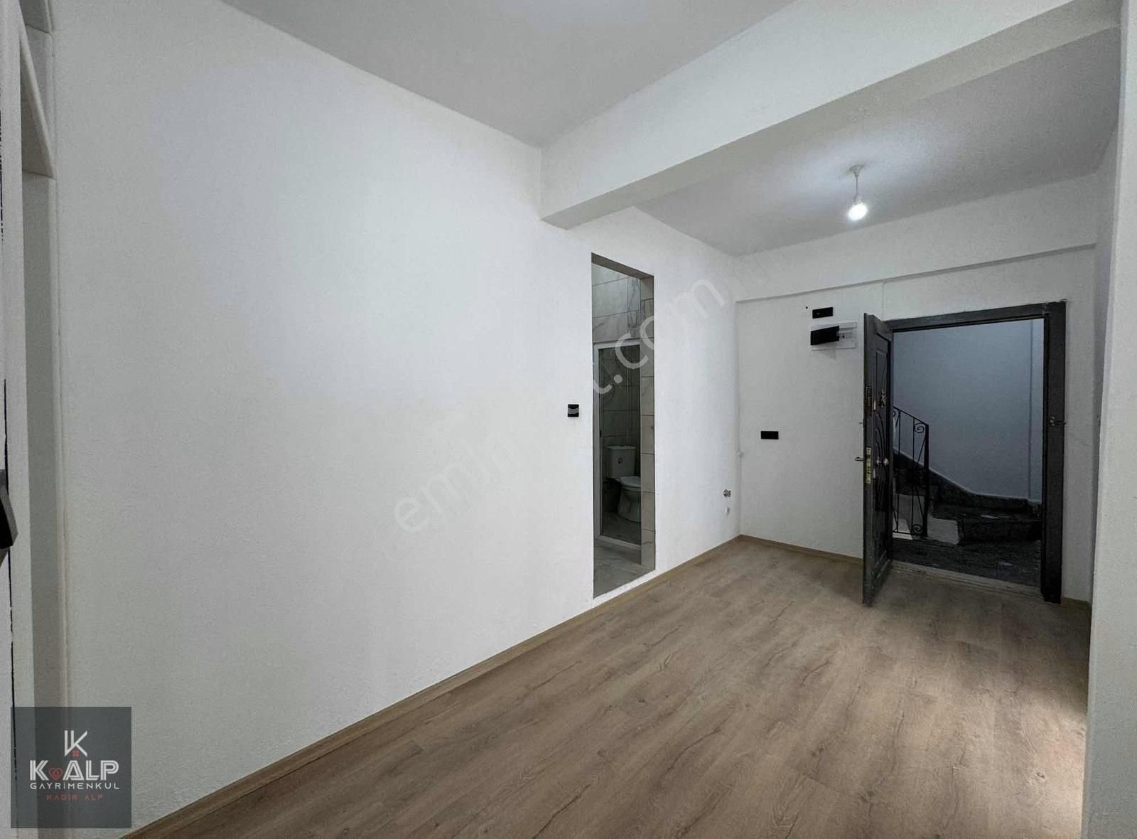 Kalp Kiralıyor!..vefa Sitesi Yanında 2+1 Daire.içi Yeni Yapılı