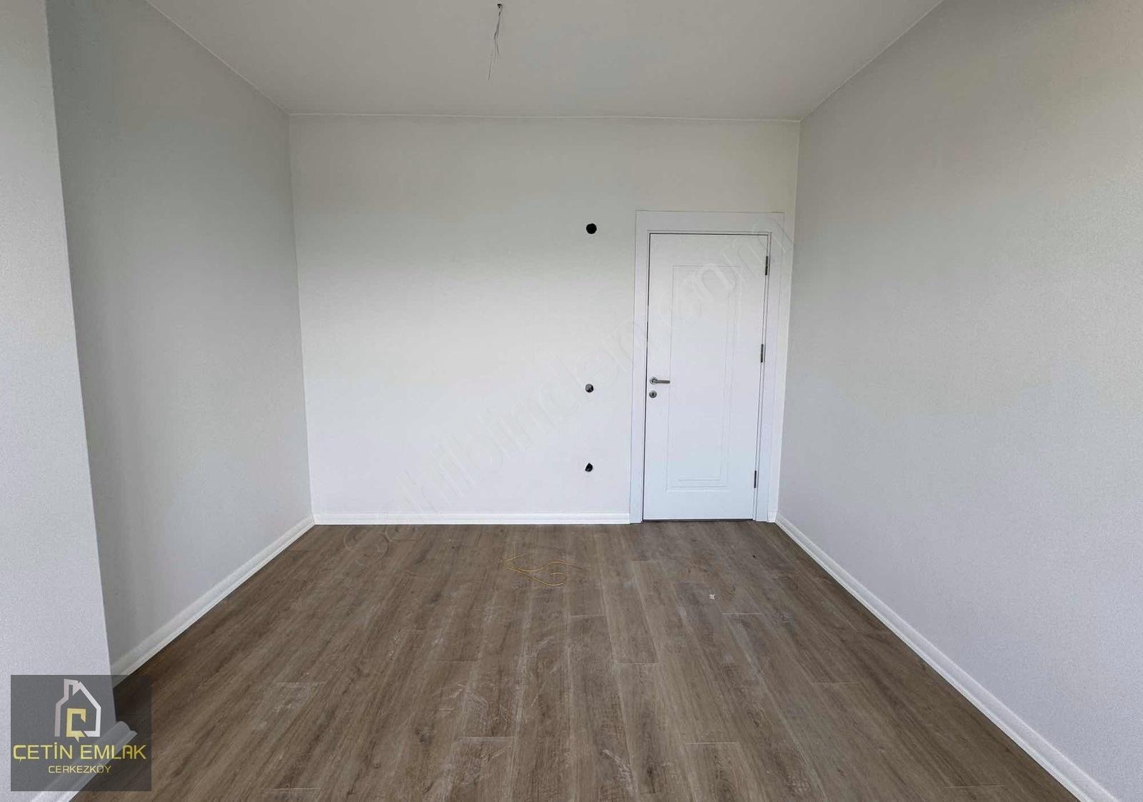 Çetin'den Tepe'de Lüx Site İçerisinde 150m² 3+1 Fırsat Dairee - Görsel 11