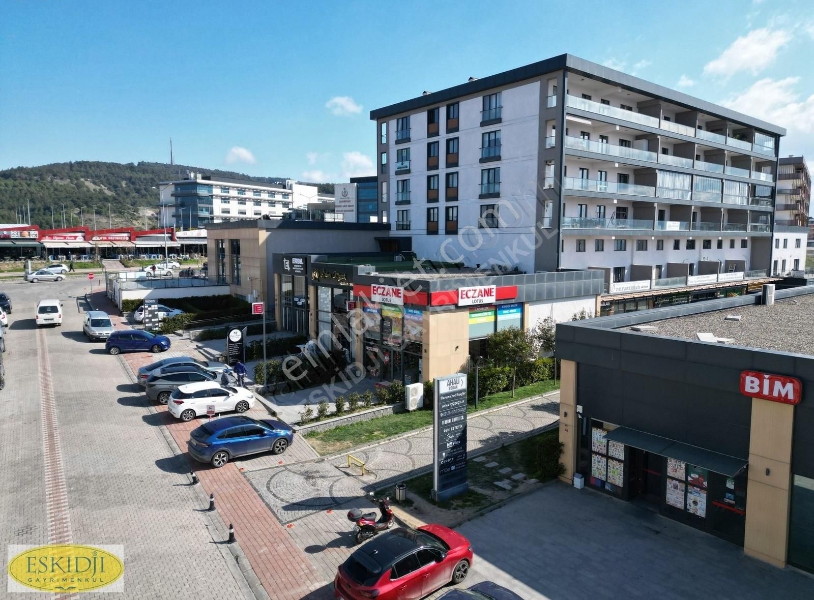 -devlet Hastanesi Karşısı Geniş Teraslı 1+1 Kiralık Daire-
