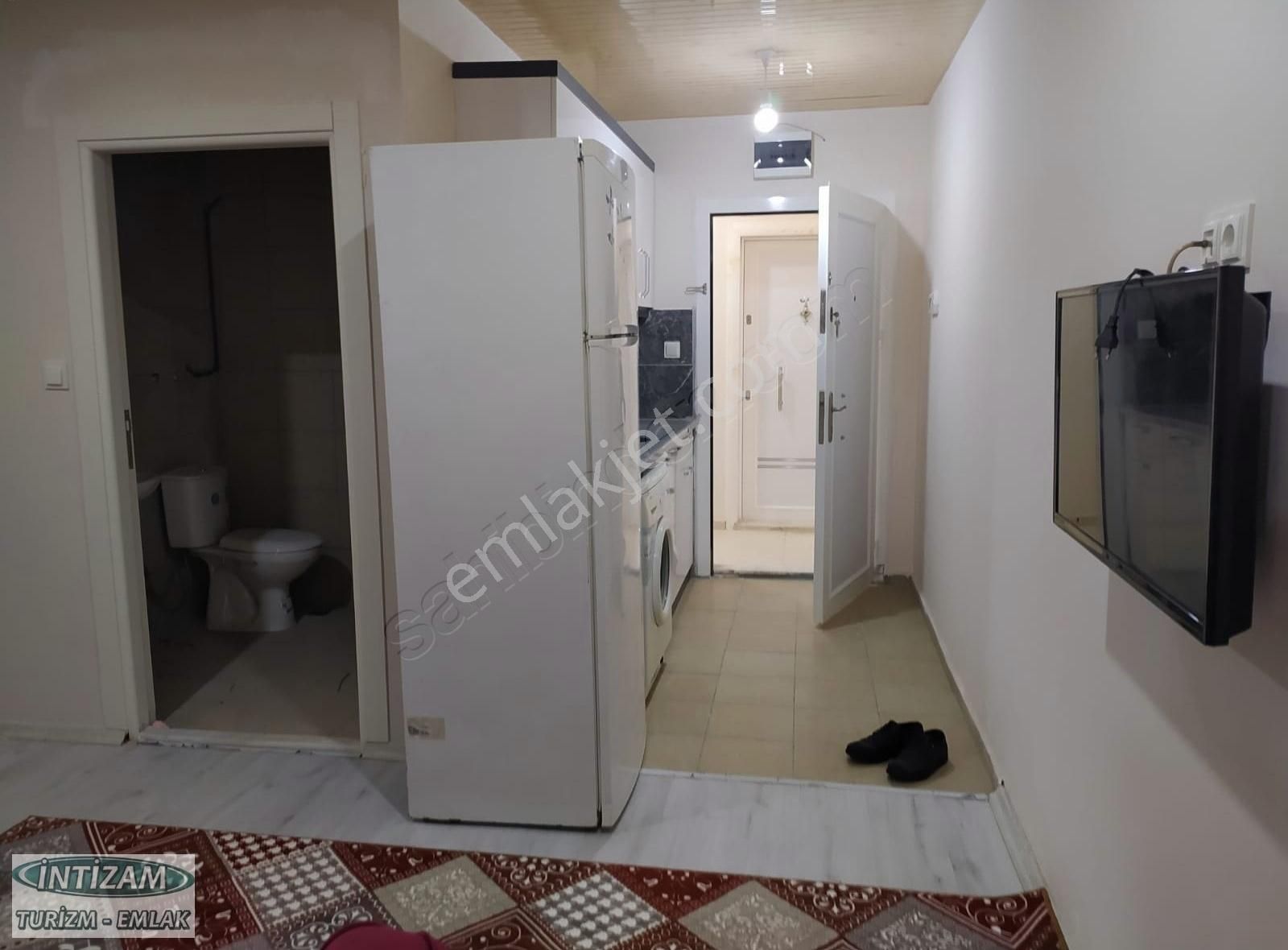 Isparta Merkez Meydan Avm'ye Yakın 1+1 Eşyalı Herşey Dahil Apart