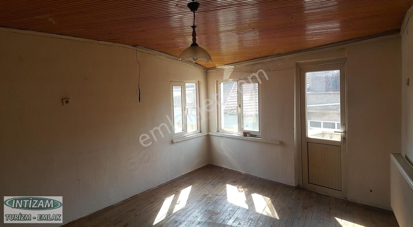 Isparta Merkez Eski Şifa Has. Yakın Kiralık 2+1 Daire