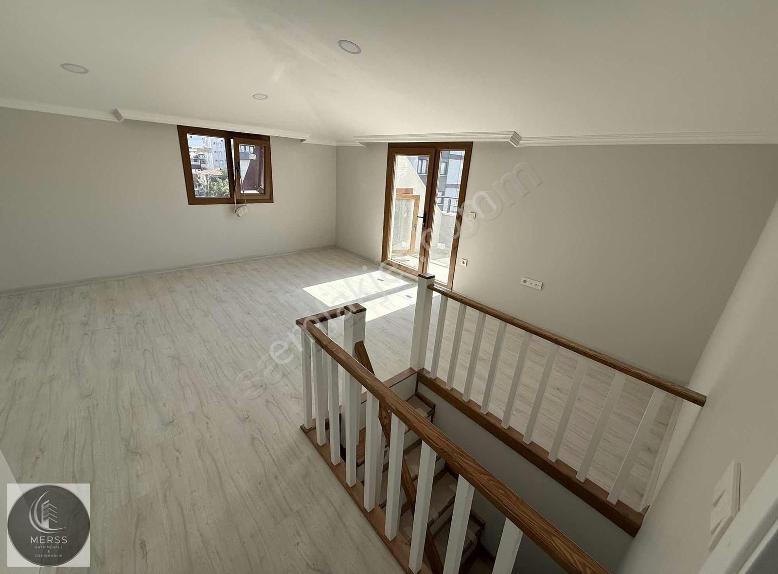 Sultanbeyli Mımar Sınan'da 3+1 Üst Dubleks Satılıktır - Görsel 9