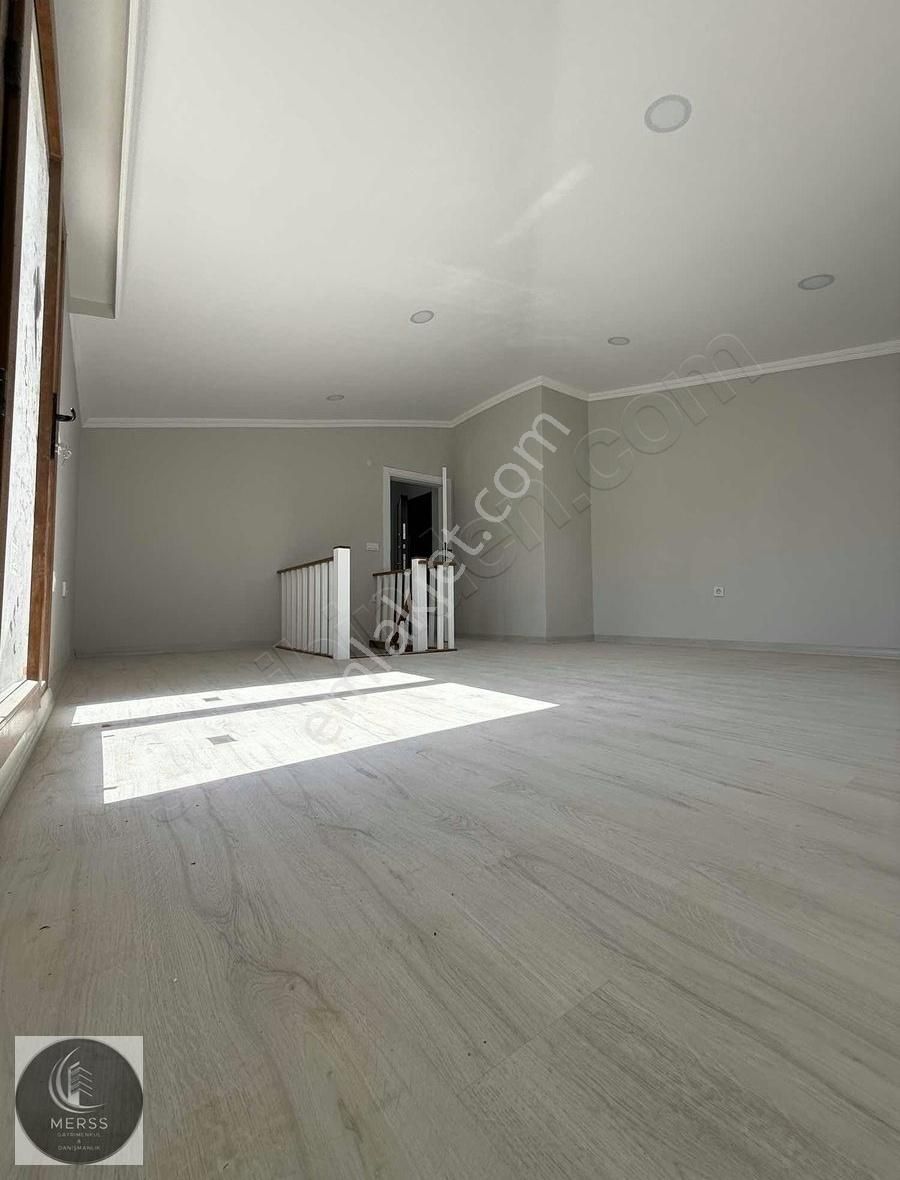 Sultanbeyli Mımar Sınan'da 3+1 Üst Dubleks Satılıktır - Görsel 7