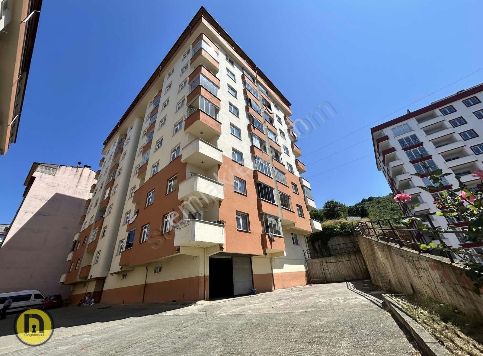 Trabzon Yomra Da Satılık 3+1 Daire