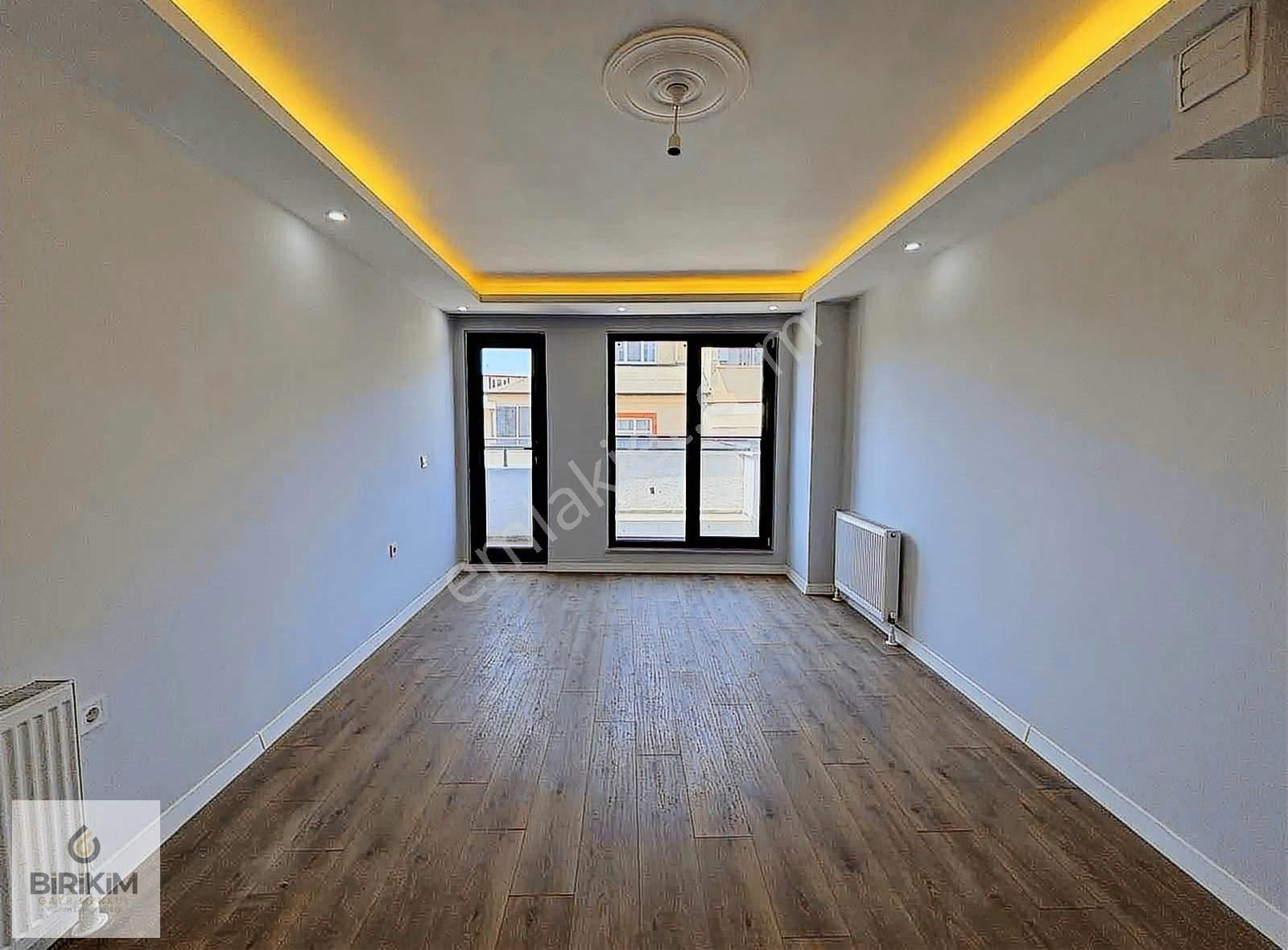 Osmangazi Aşıroğlu Cadde Üzerinde 2+1 Ara Kat Daire
