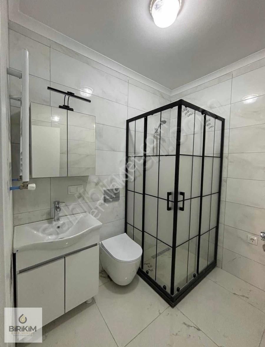 Darıca Bağlarbaşı Mahallesi Merkezi Konumda 2+1 90m2 Arakat Dair
