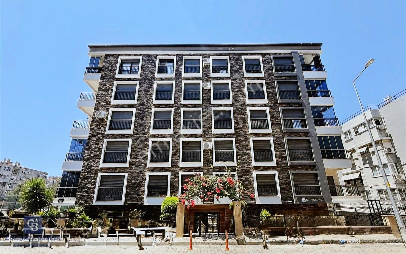 Bostanlı Gode Cengiz Parkı Karşısı 3+1 Kiralık Daire