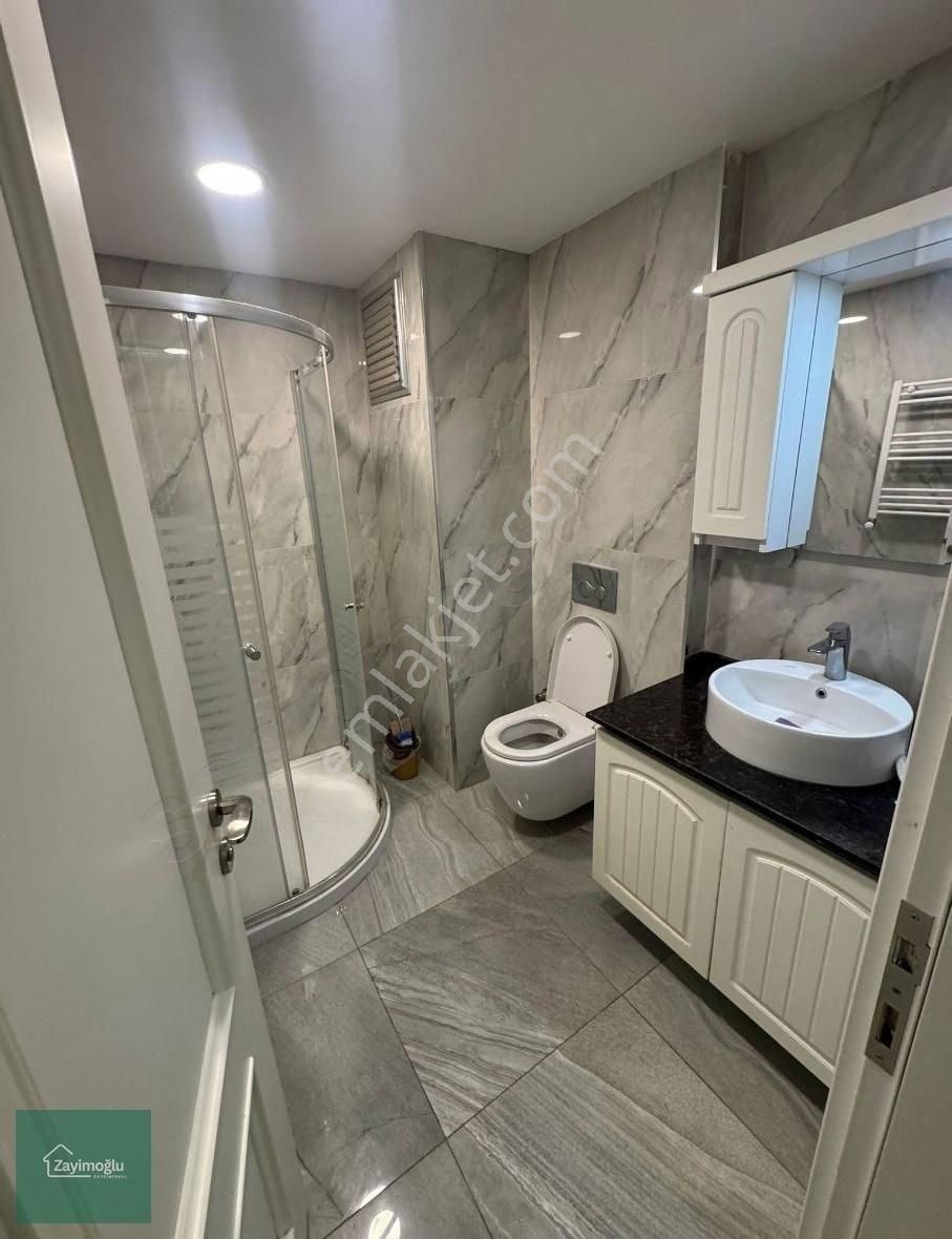 56larda Caddeye Cephe Kiralik Geniş 2+1 Daire