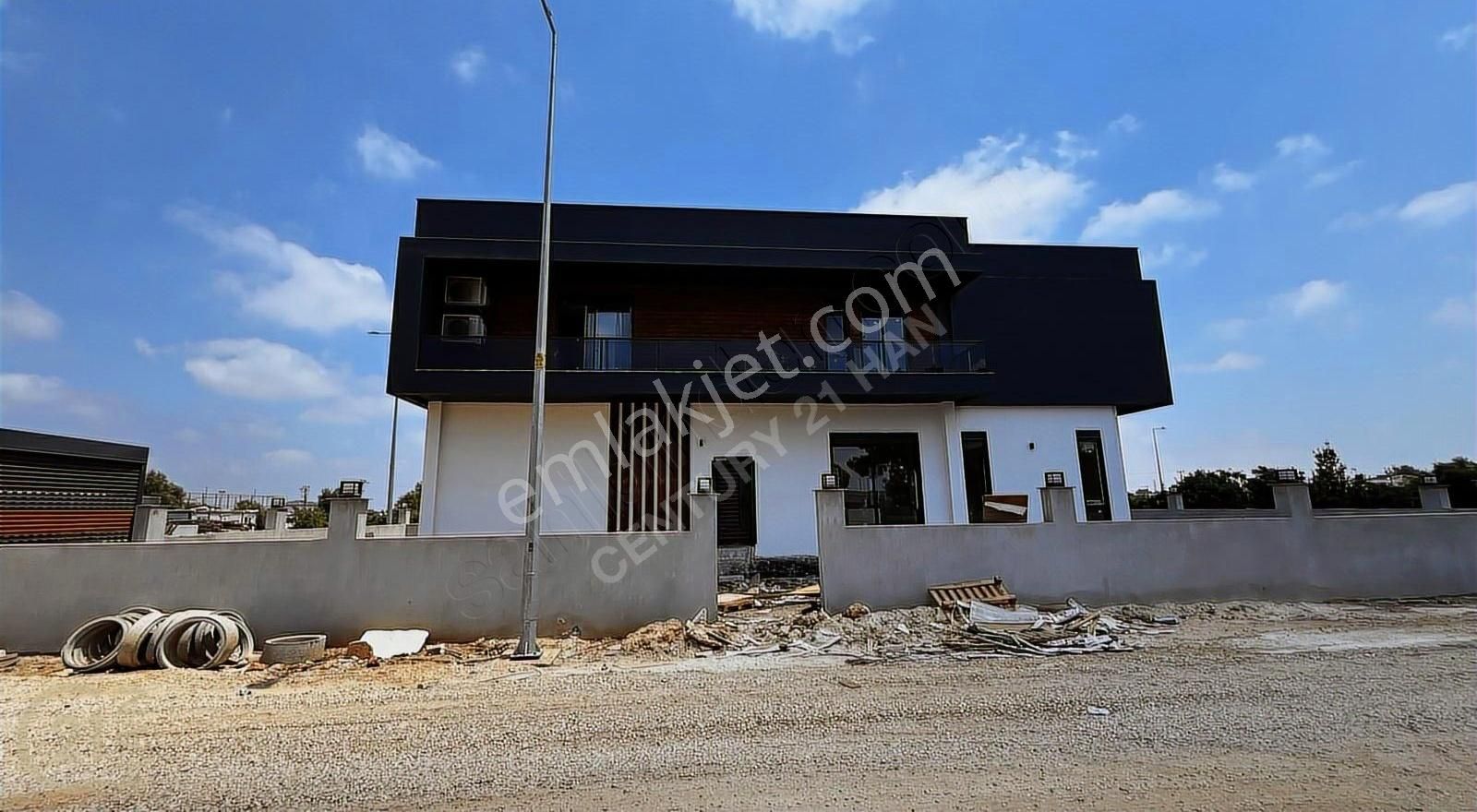 Antalya Döşemealtı Yeşilbayır 6+1 Satılık Müstakil Villa