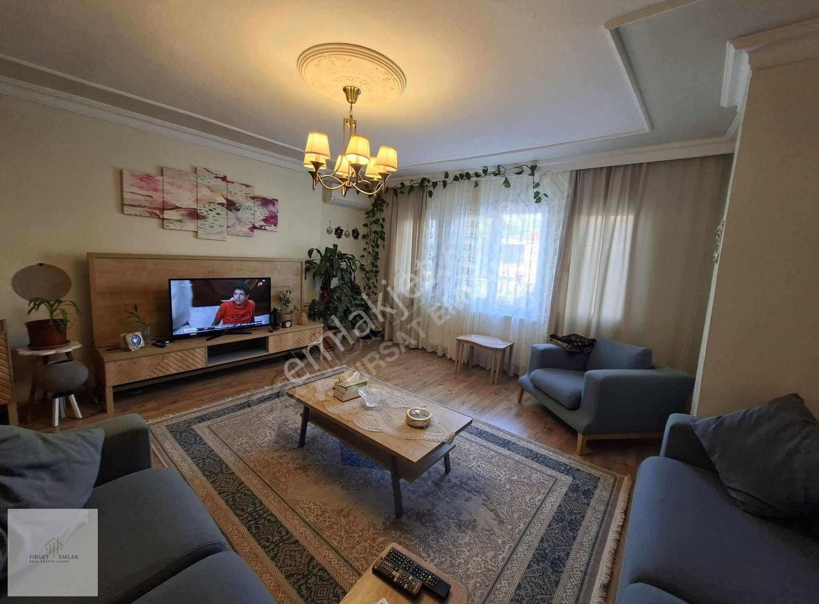 Sahıl Mahalle 3 + 1 Ara Kat Satılık Daıre