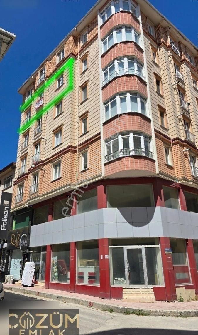 Çözüm Emlaktan Bozüyük Çarşı Meydanına Yakın 3+1 Geniş Daire