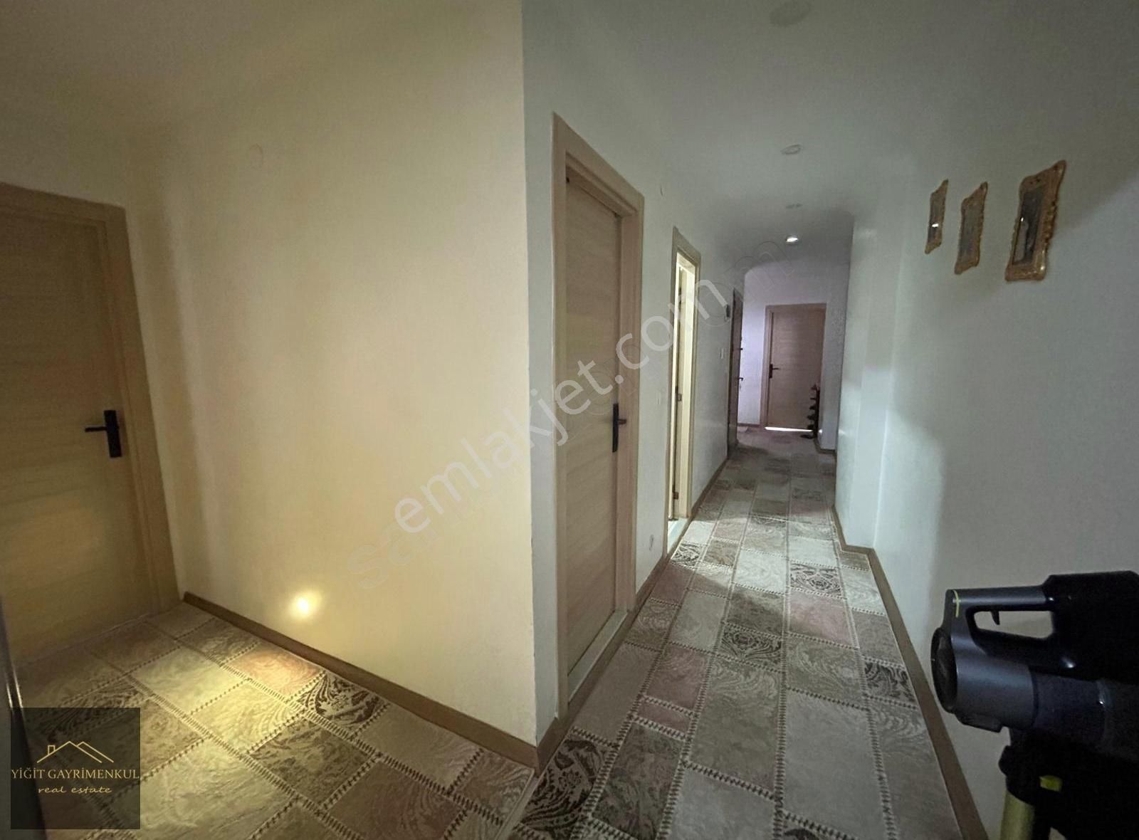 Satılık 3+1 Daire 3. Kat 120 M² Fatih Mah. Tabya Cad.