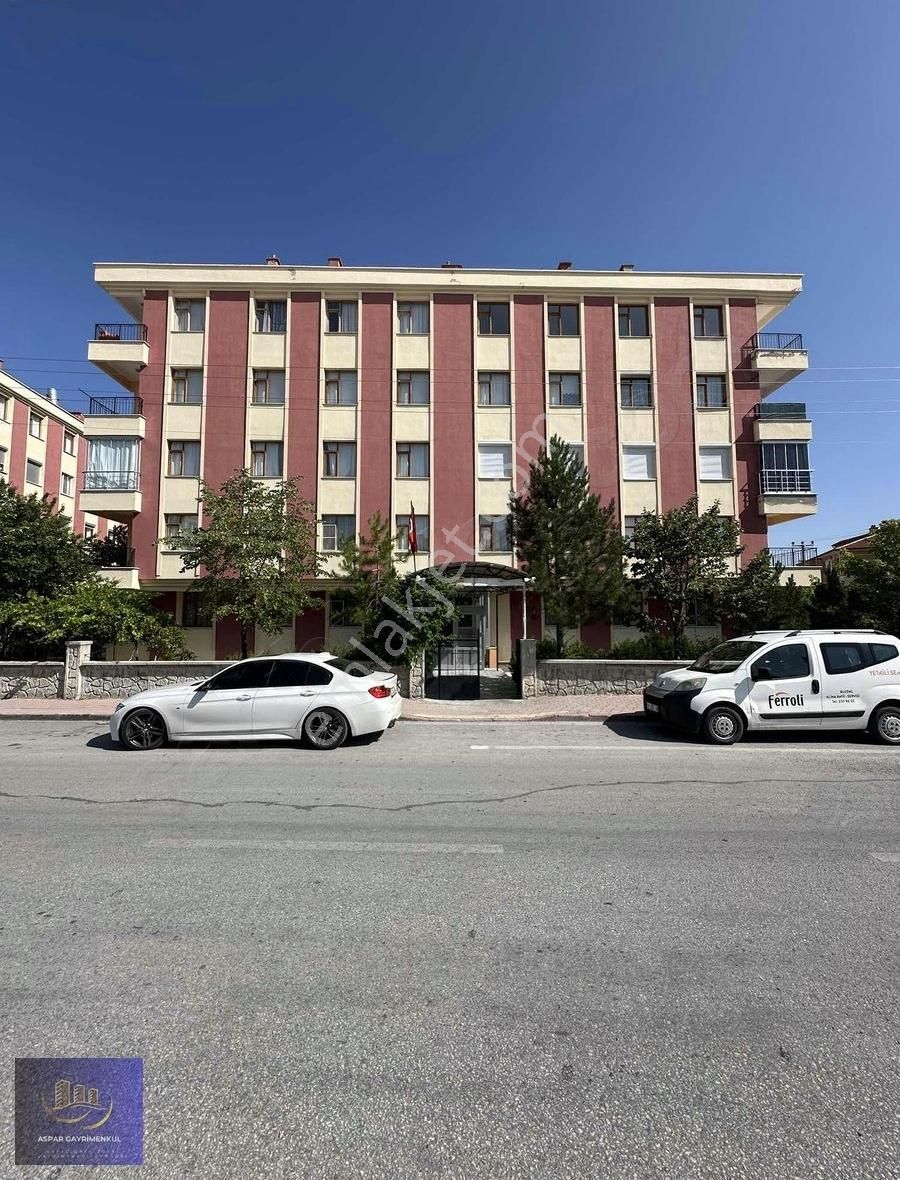 Kosova Mahallesinde Önü Açık Bakımlı Arakat Satılık 3+1 Daire