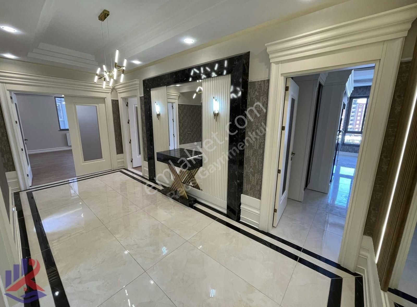 Reos Gayrimenkul'den Lagün Park Sitesi Satılık Lüks Daire