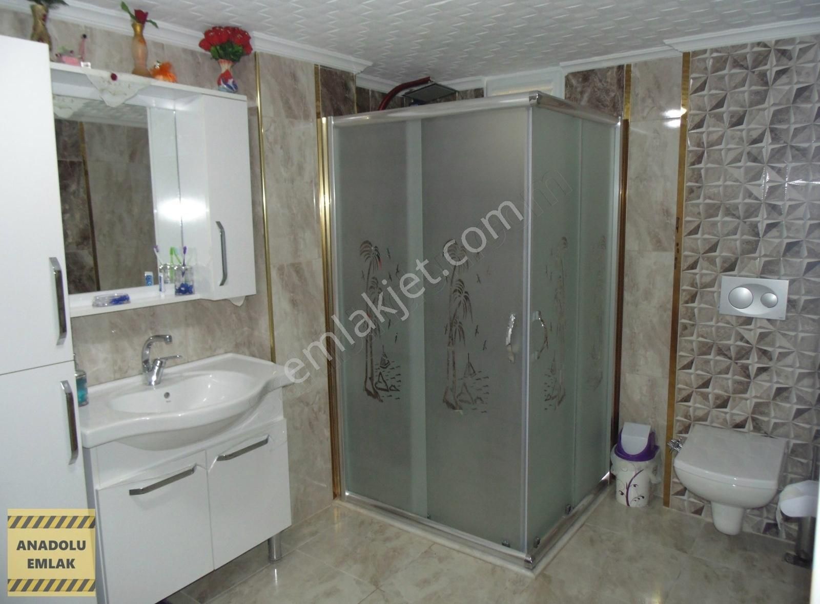 Çavuşpaşada Satılık Masrafsız 3+1 Daire 1.kat 130 M2 - Görsel 17