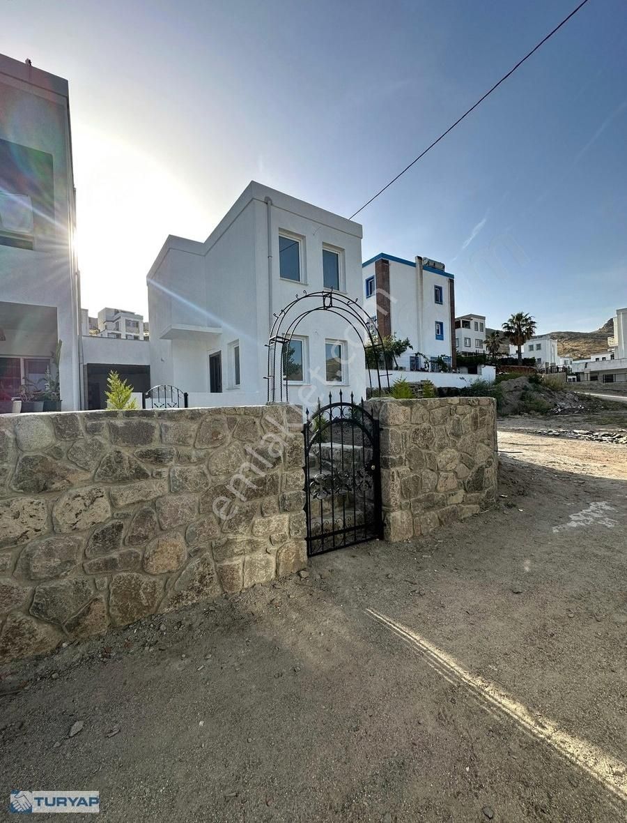 Bodrum Akyarlarda Denize Yakın İskanlı Müstakil 2+1 Bahçeli