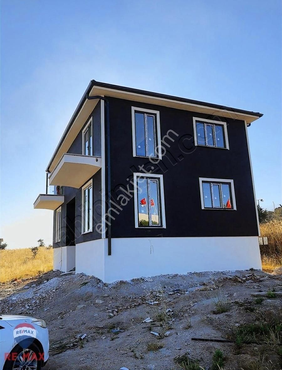 Karabigada Ful Denız Manzaralı 2. Kat 1+1 Satılık Daire