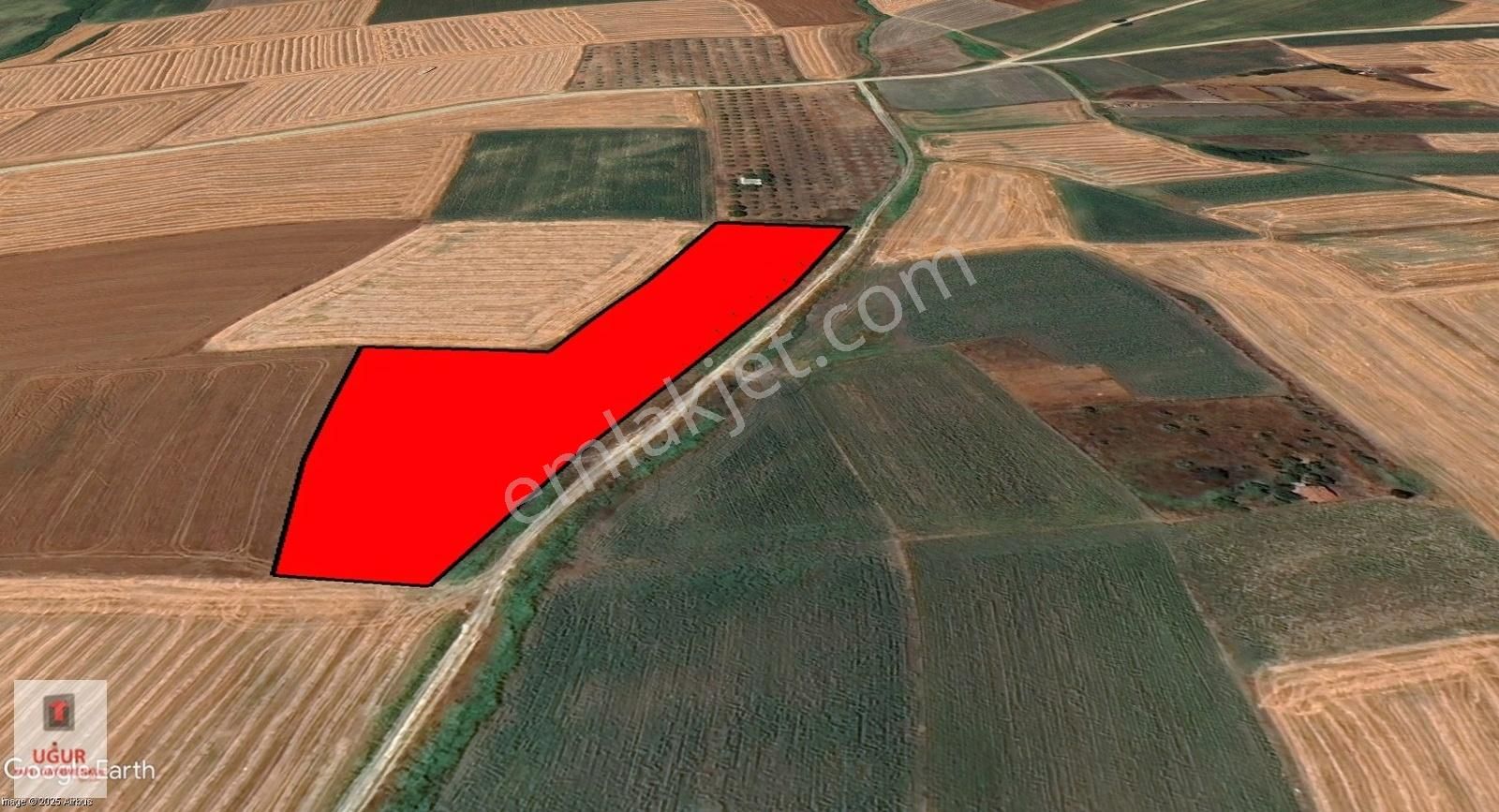 Fenerköy'de 2 Adet 533 M² Özel Parsel Resmi Yolu Bulunan Arazi