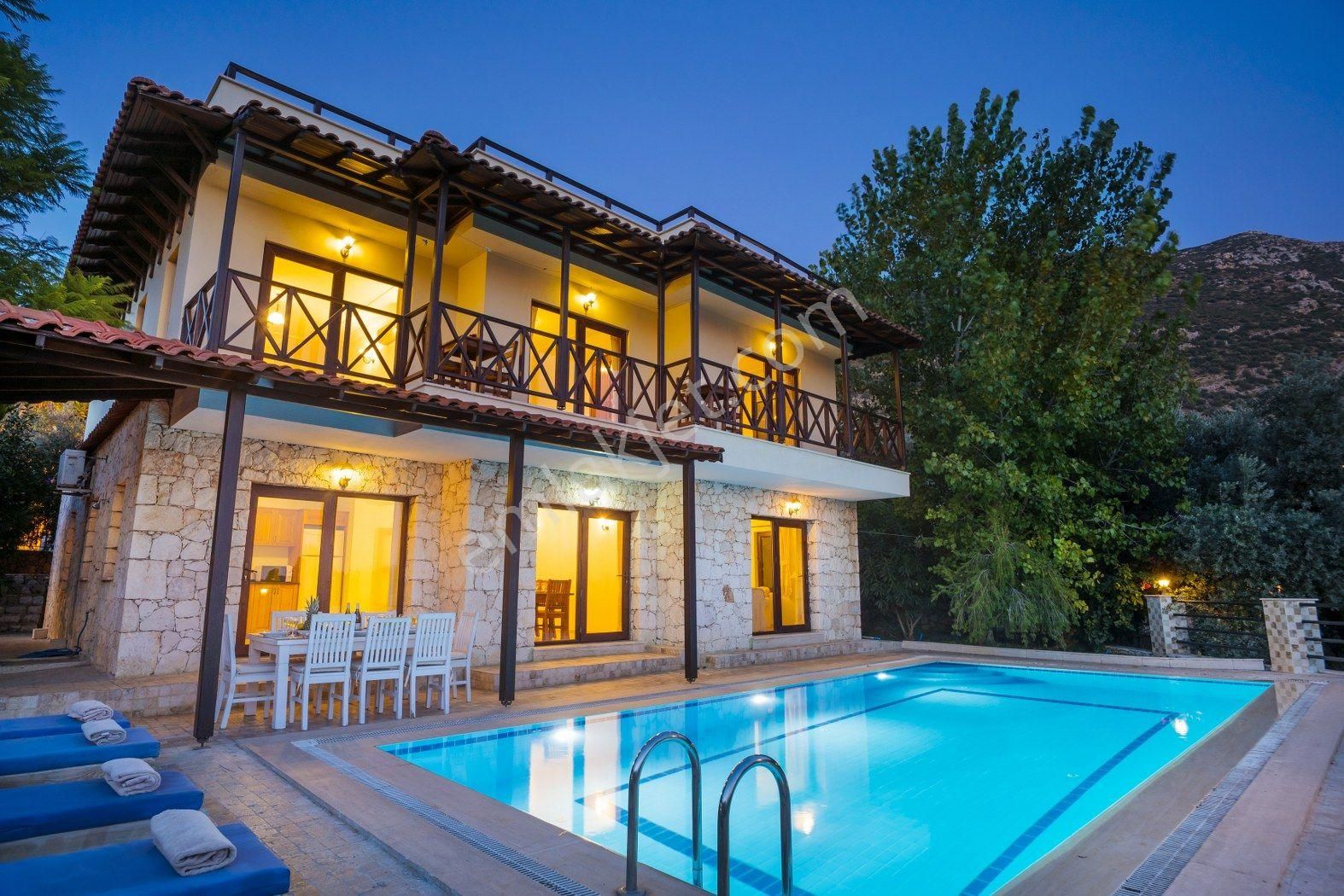 Tatil Merkezi Antalya Kaşta Kiralık Villa-villa Otantik