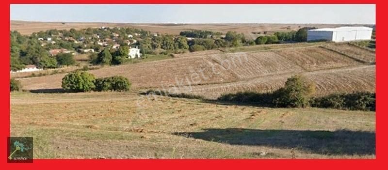 Muratlıaydın Köyde Köyün Hemen Dibinde Resmiyolumevcut Tek Tarla