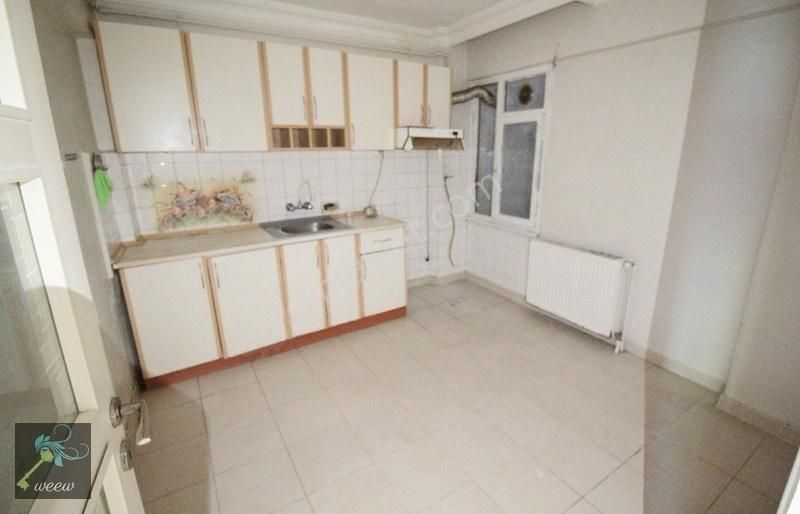 Kemalettin Mah. Çarşıya Yakın Konumda 3+1/ 145m2 Kiralık Daire