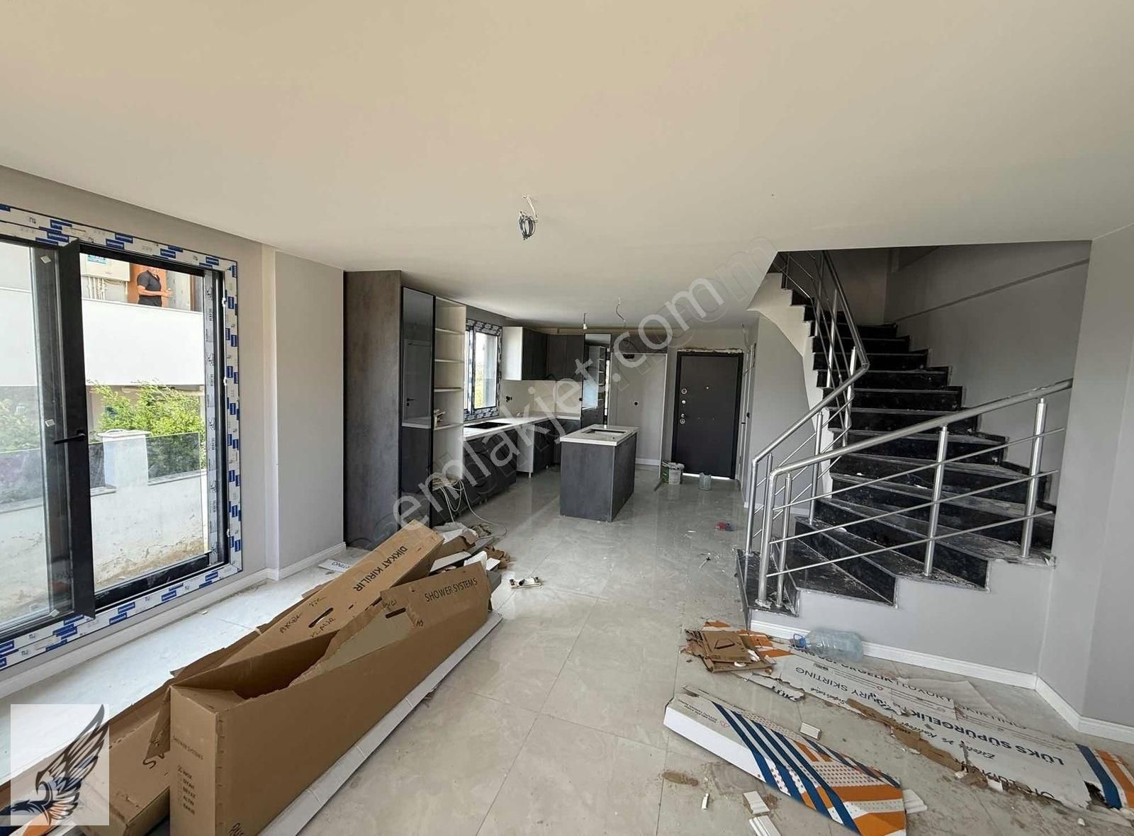 Müstakil Girişli Ebeveyn Banyolu Doğa Manzaralı 3+1 Villa - Görsel 18