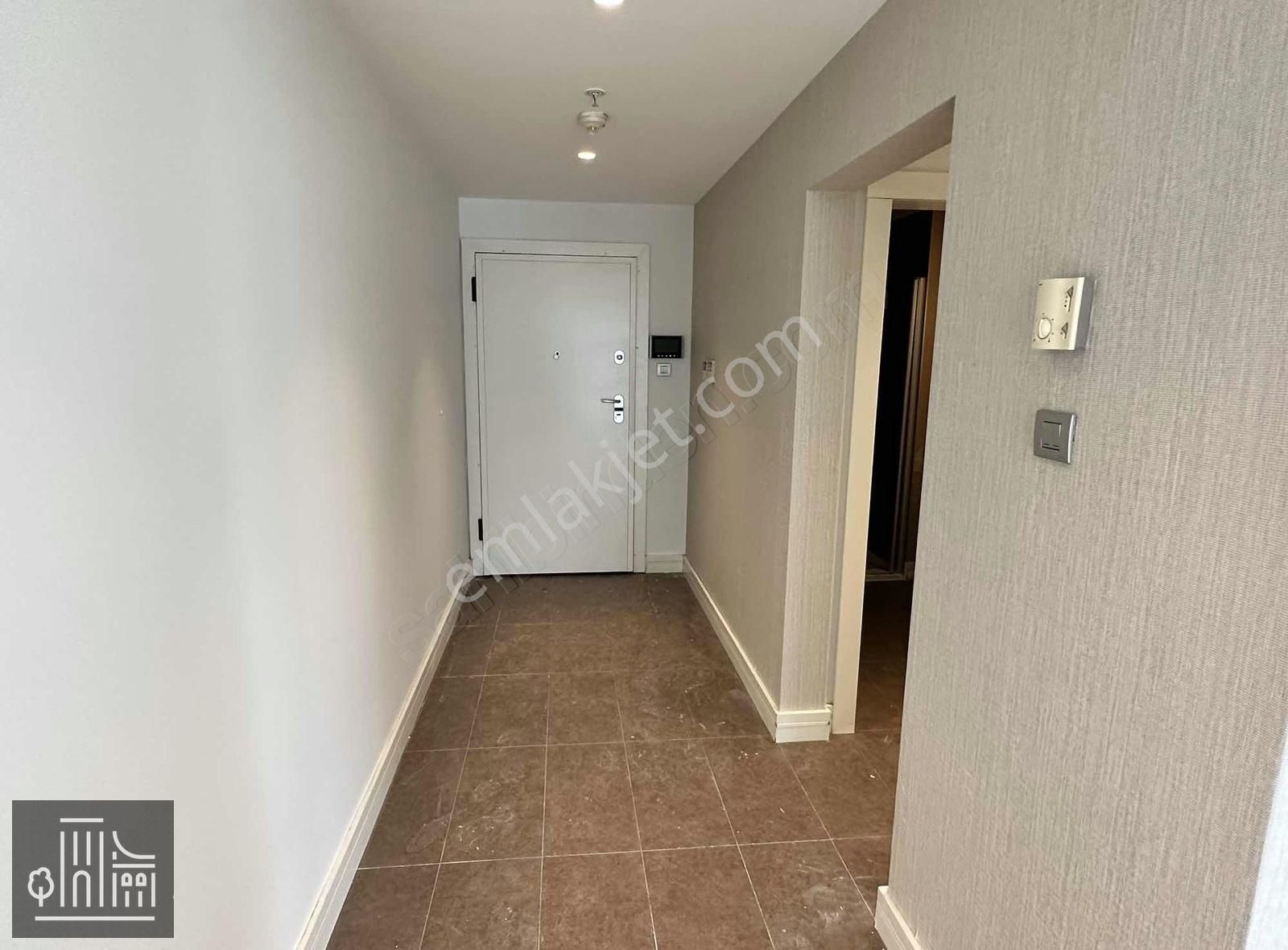 Alsancak Port Residancede 2+1 110 M2 Arakat Otoparklı Güvenlikli - Görsel 12