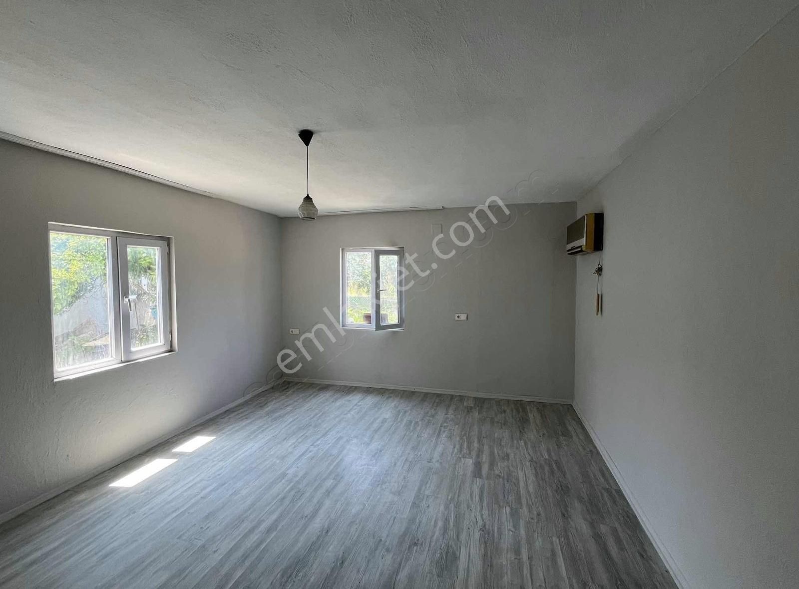 Gizem'li Emlak'dan Kiralık Yarı Müstakil Daire