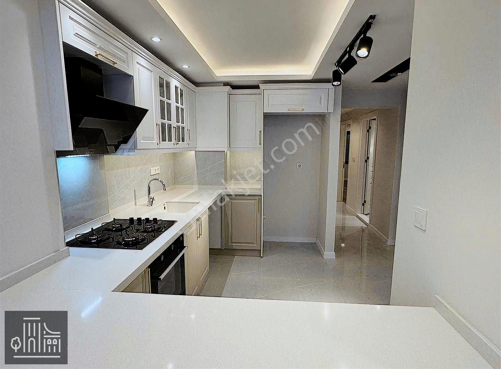 Mithatpaşa Caddesi Üzeri 3+1 125 M2 Full Yapılı Deniz Manzaralı