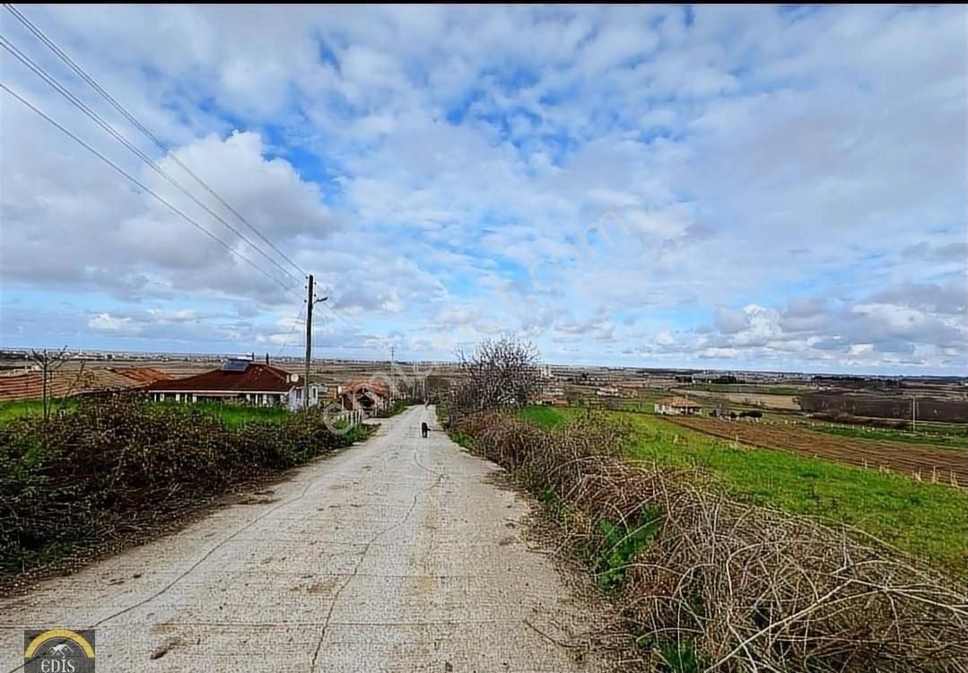 Hüseyinbeylide Satılık Ev Yapılabilir Tek Tapu 1844 M² Tarla