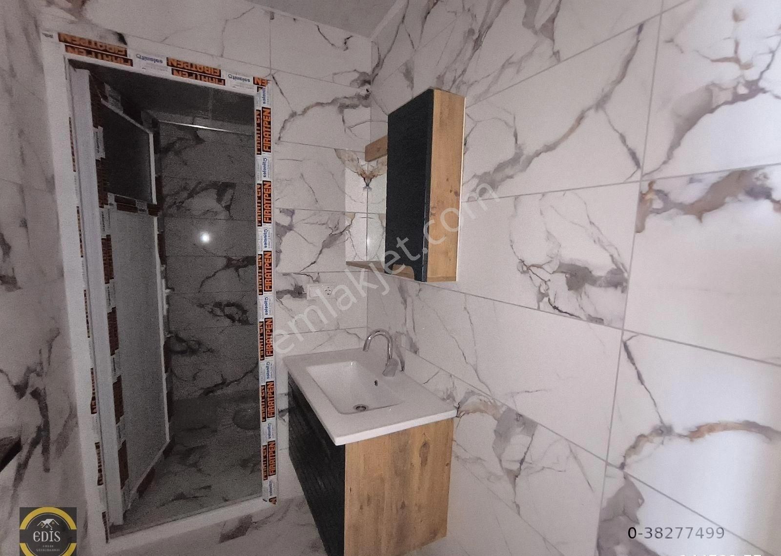 Edis Emlak'tan Satılık Bafra Mevlanada Lüx 150 M2 3+1 Daire