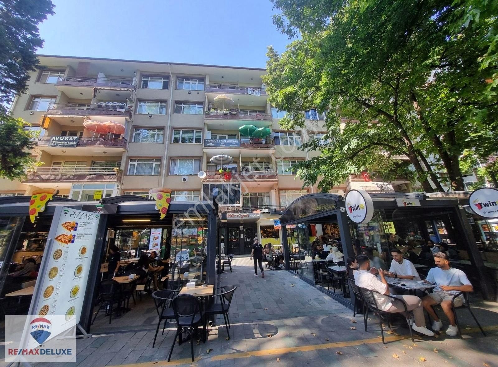 İzmit Çarşı Yürüyüş Yolunda Kiralık 2+1 Daire