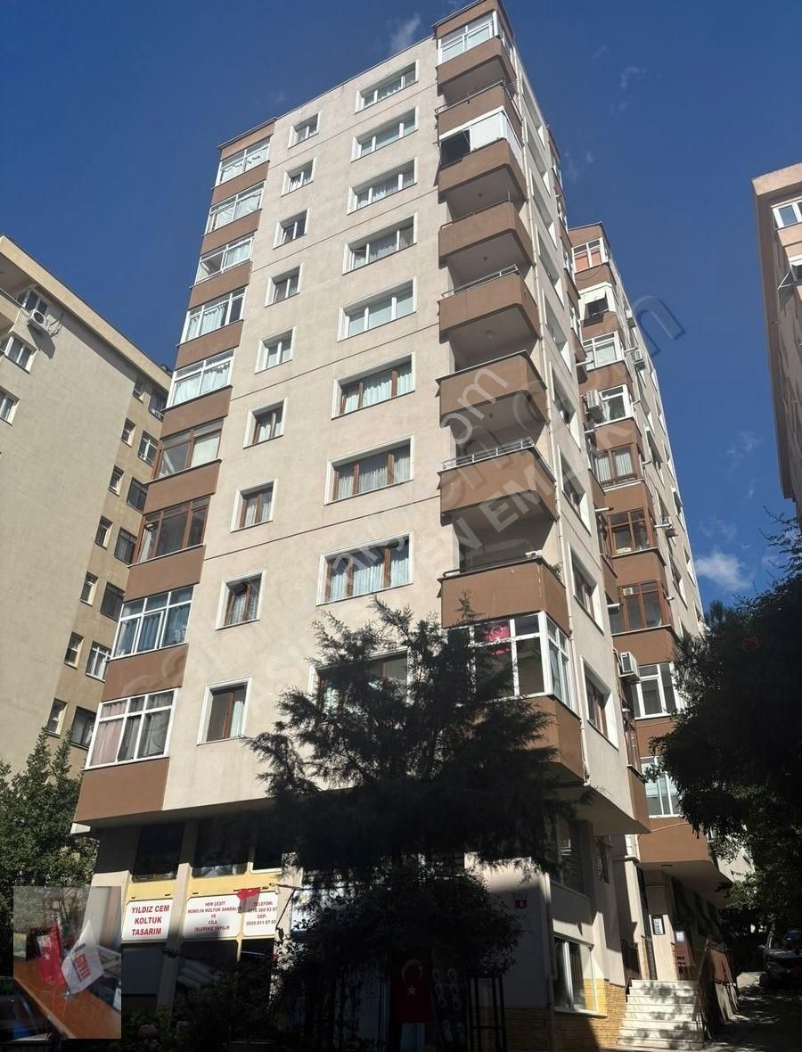 Kozyatağı'nda Hilton Otel Arkası Geniş 2+1 Daire
