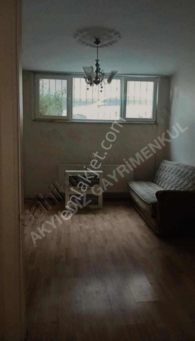 Caddeye Yakın Kıralık Daıre
