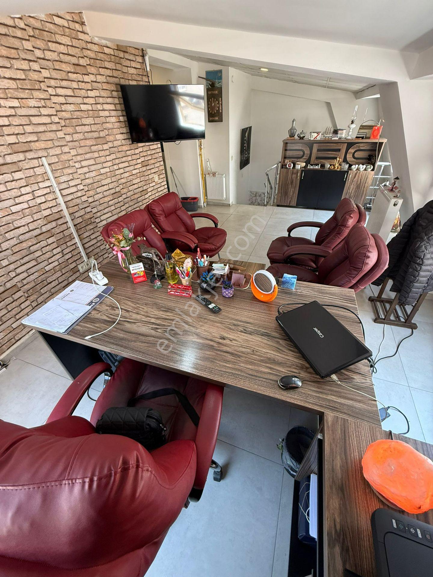 H-220 Cumhuriye Mahallesi Devren Dubleks Kiralık Ofis - Görsel 14