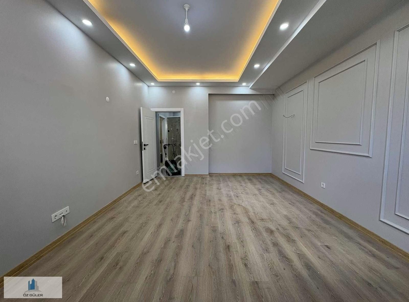 Öz Güler Gayrimenkulden Merkezi Konum Bahçe Kat Satılık Sıfır2+1