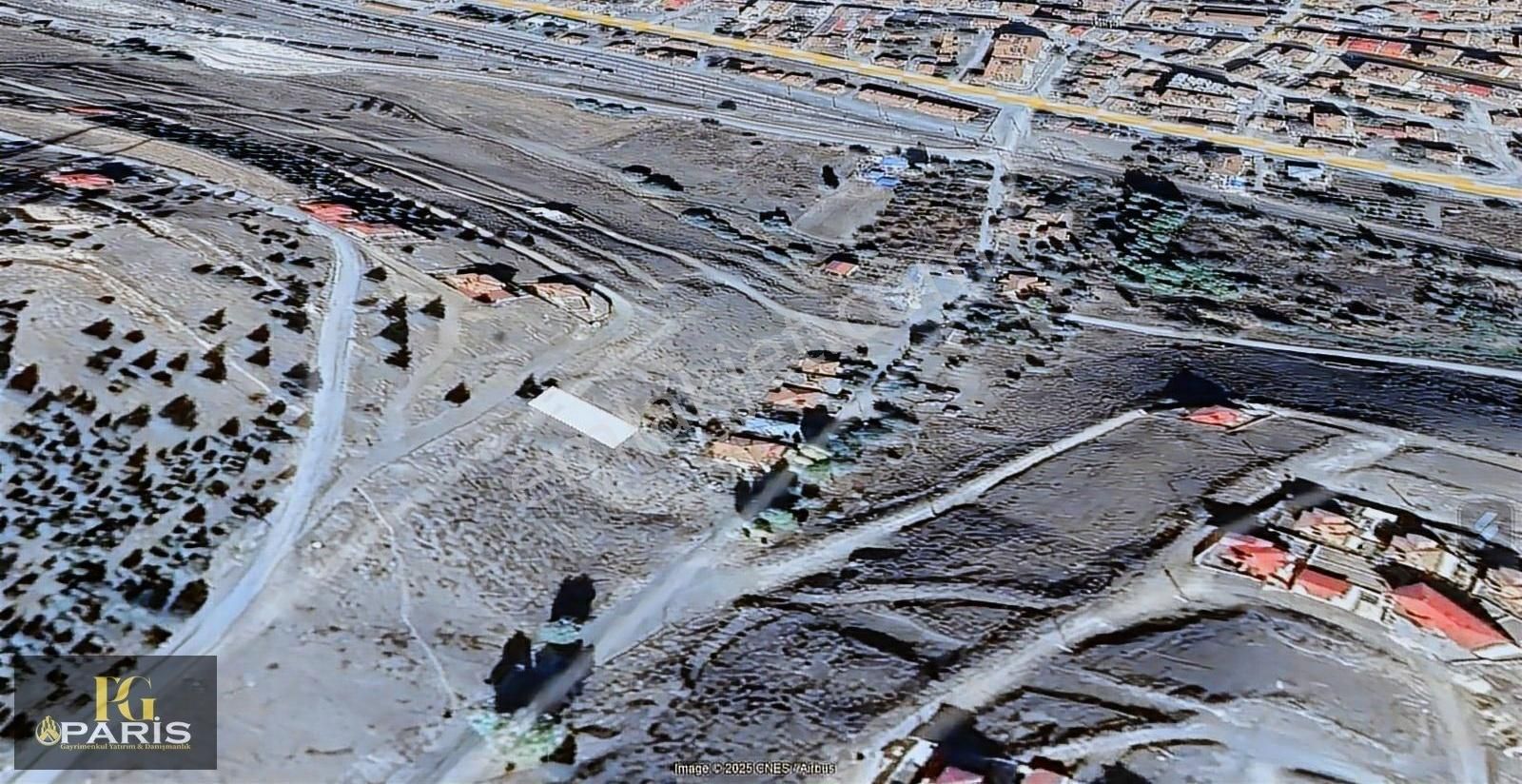 Paris'ten Ulukışla'da İmarlı 261 M2 Satılık Arsa