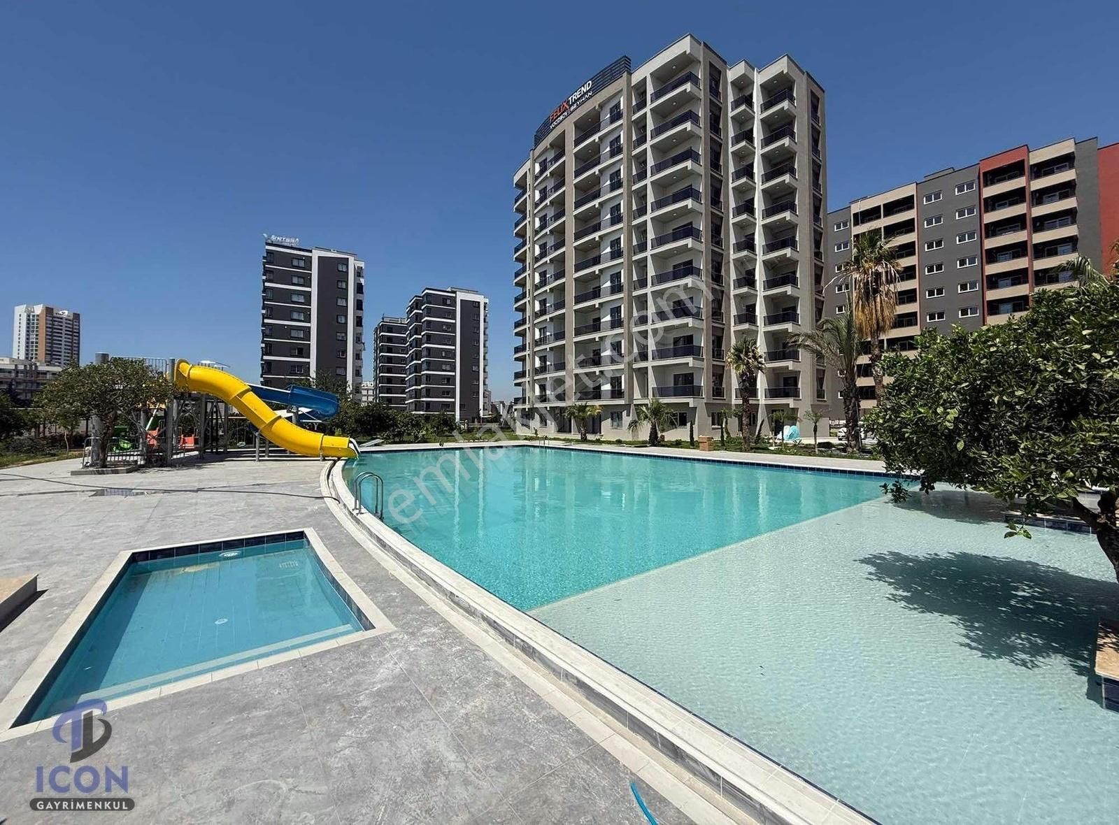 Icon'dan Marka Projede Deniz Manzaralı Balkonlu Lüks 2+1