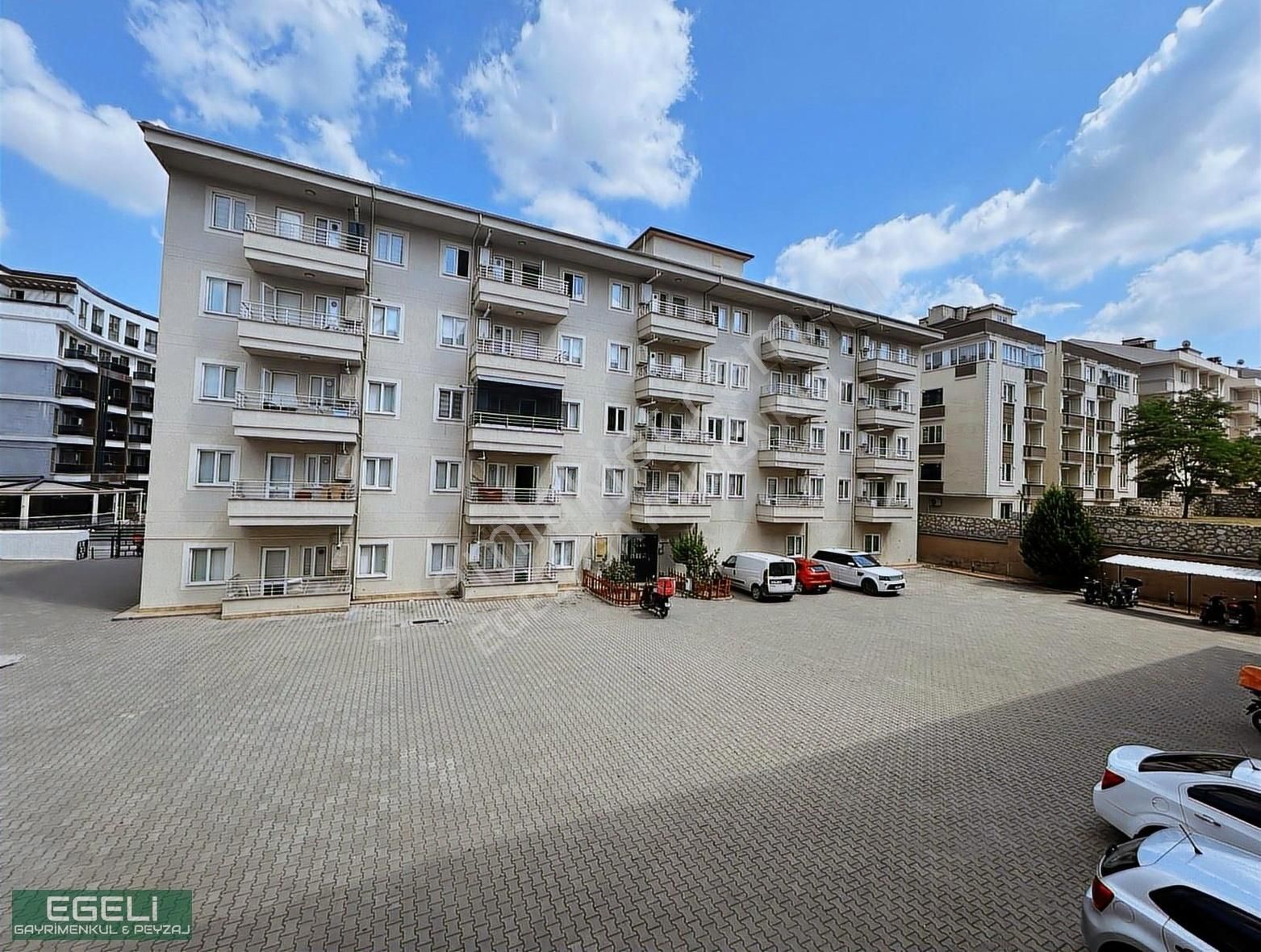 Egeli'den Görükle Trio'ya Yakın Kiralık 2+1 Eşyalı Daire