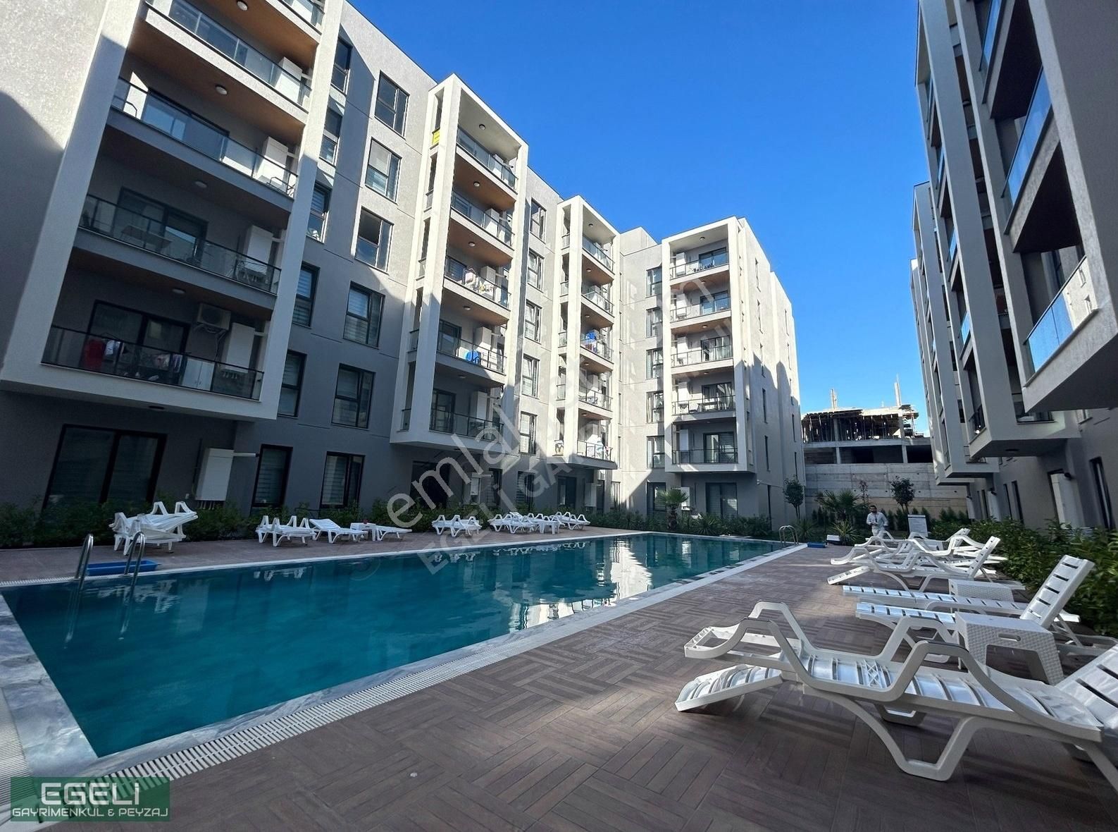 Egeli'den Görükle Avlu 3'de 2+1 Eşyalı Satılık Daire