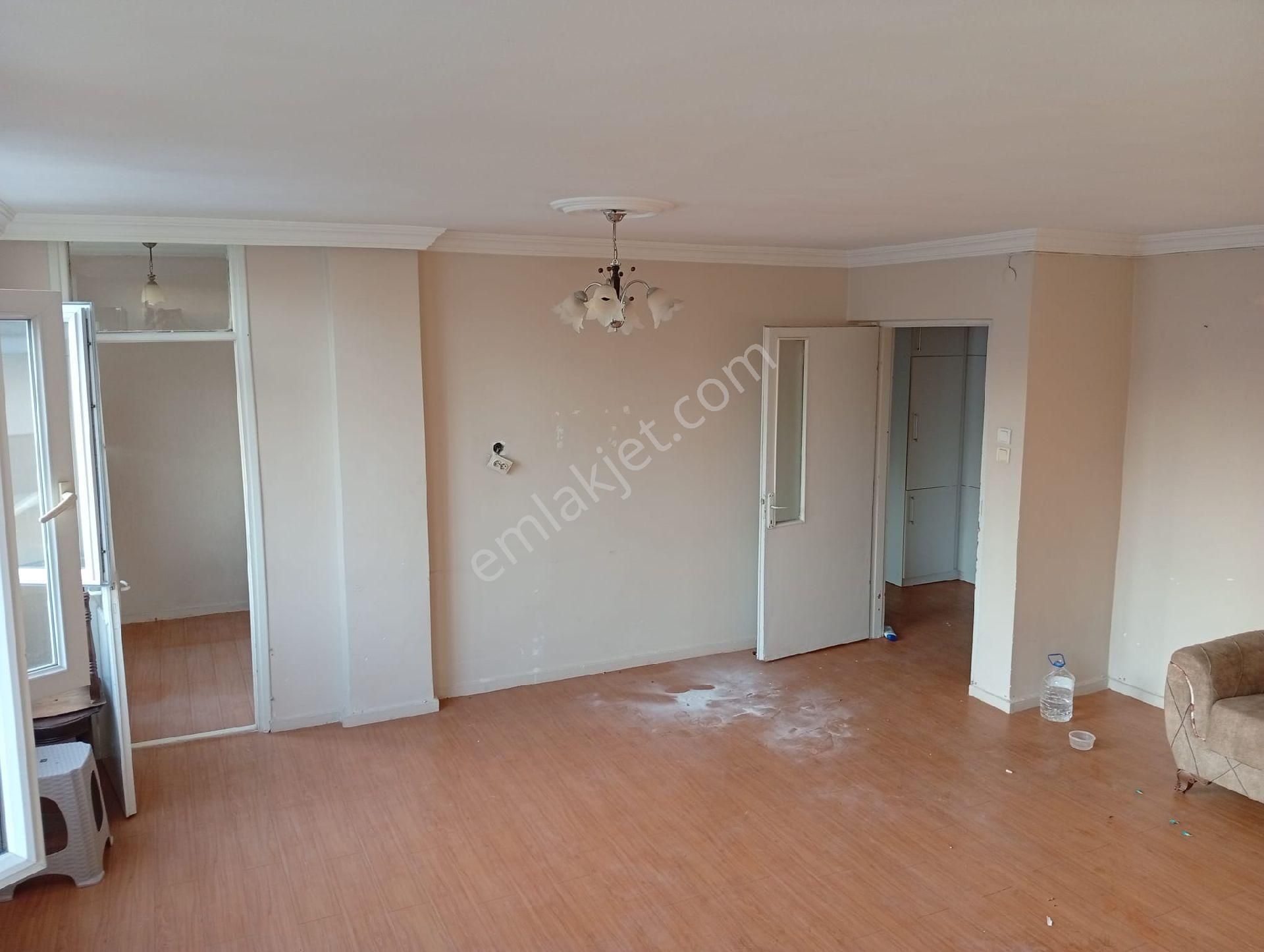 Sahibinden Mavi Bulvar Ve Duygu Kafe Civari 3+1 Az Katlı Geniş Oturum Ara Kat Daire