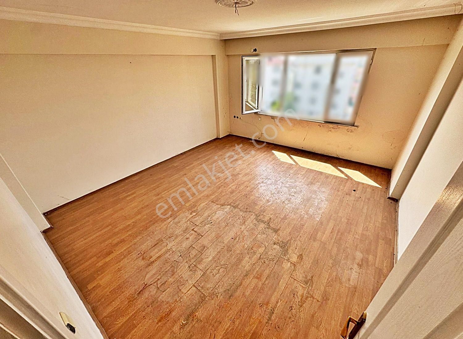Karaağaç Mahllesinde 100 M2 Kelepir Satılık 2+1 Daire!!!